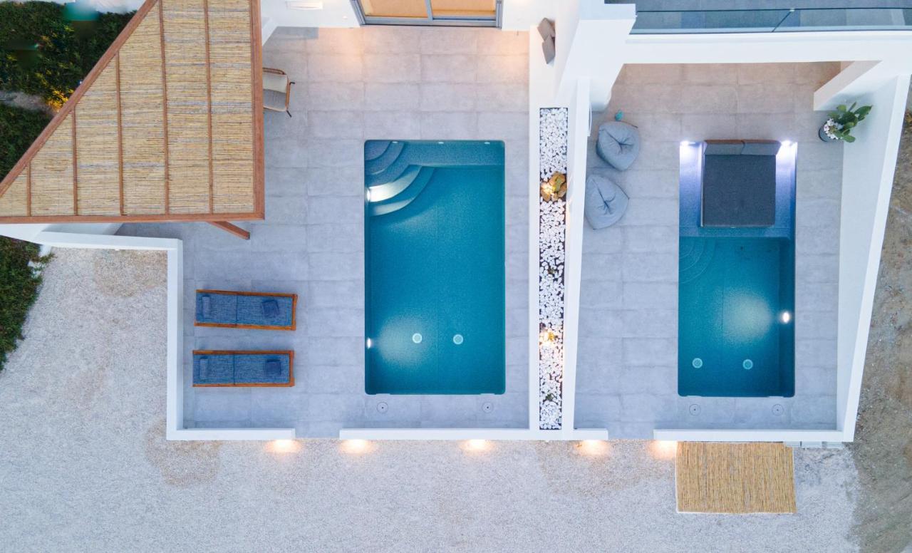 Seanfinity Beachfront Suites Mikri Vigla Eksteriør billede