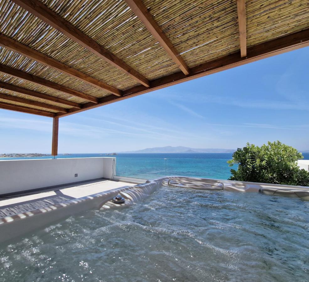 Seanfinity Beachfront Suites Mikri Vigla Eksteriør billede