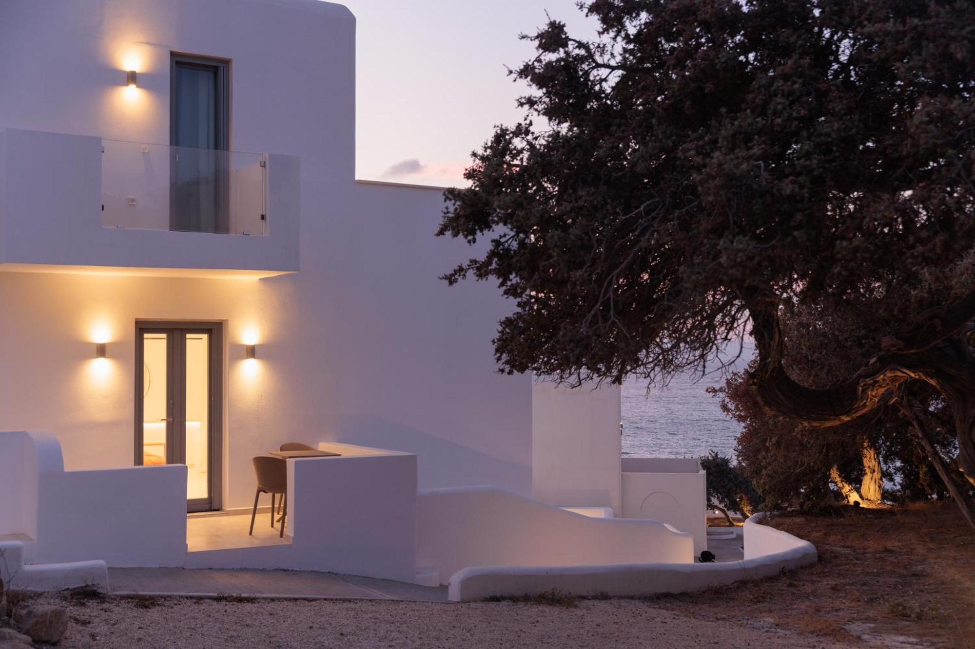 Seanfinity Beachfront Suites Mikri Vigla Eksteriør billede